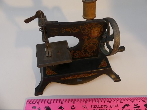 Little Miss Lindstrom Antique Toy Sewing Machine Metal