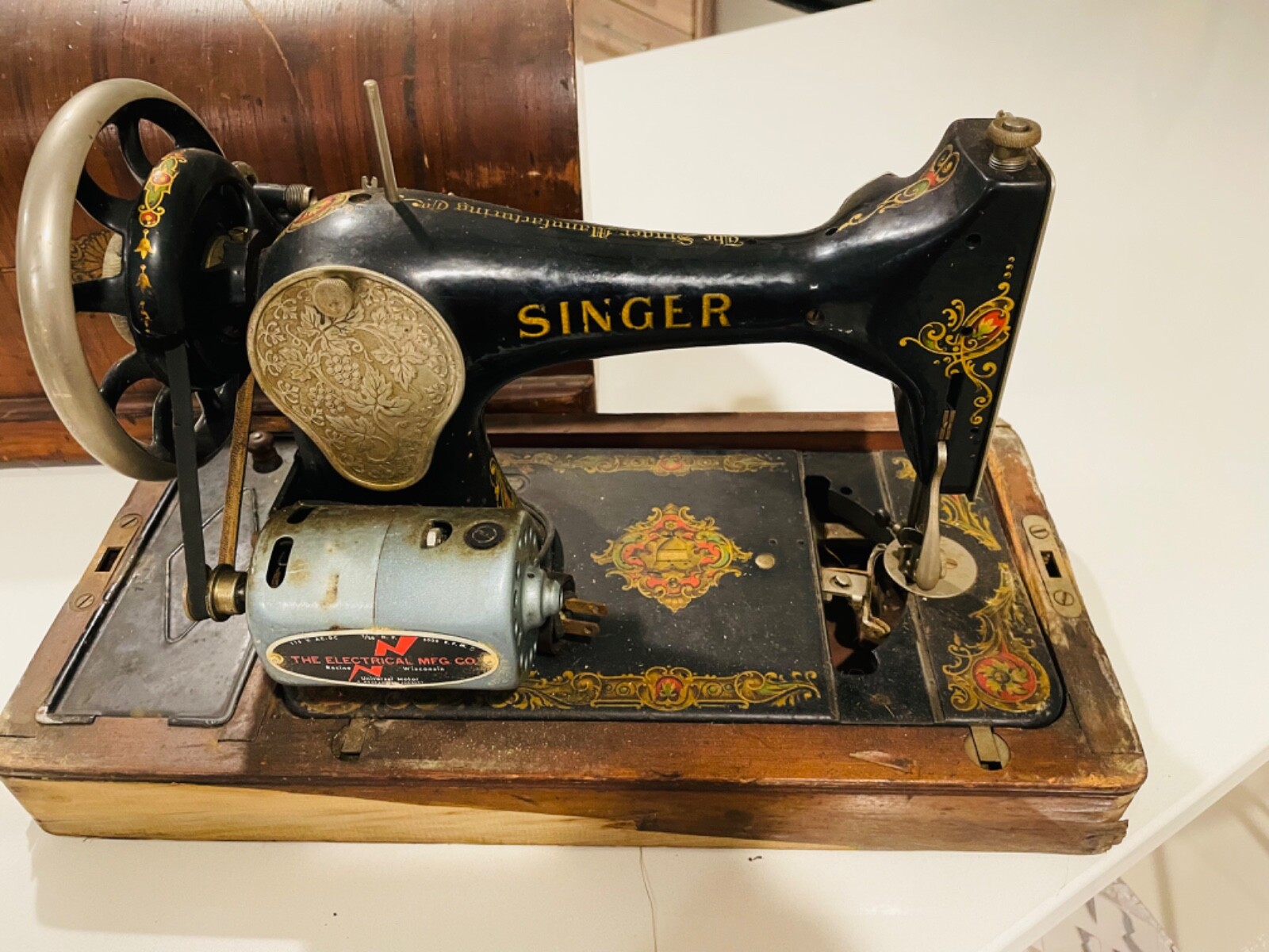 vintagan・an no.27 Rare Antique 1919 Model 27/28 Singer Sewing Machine w/Case