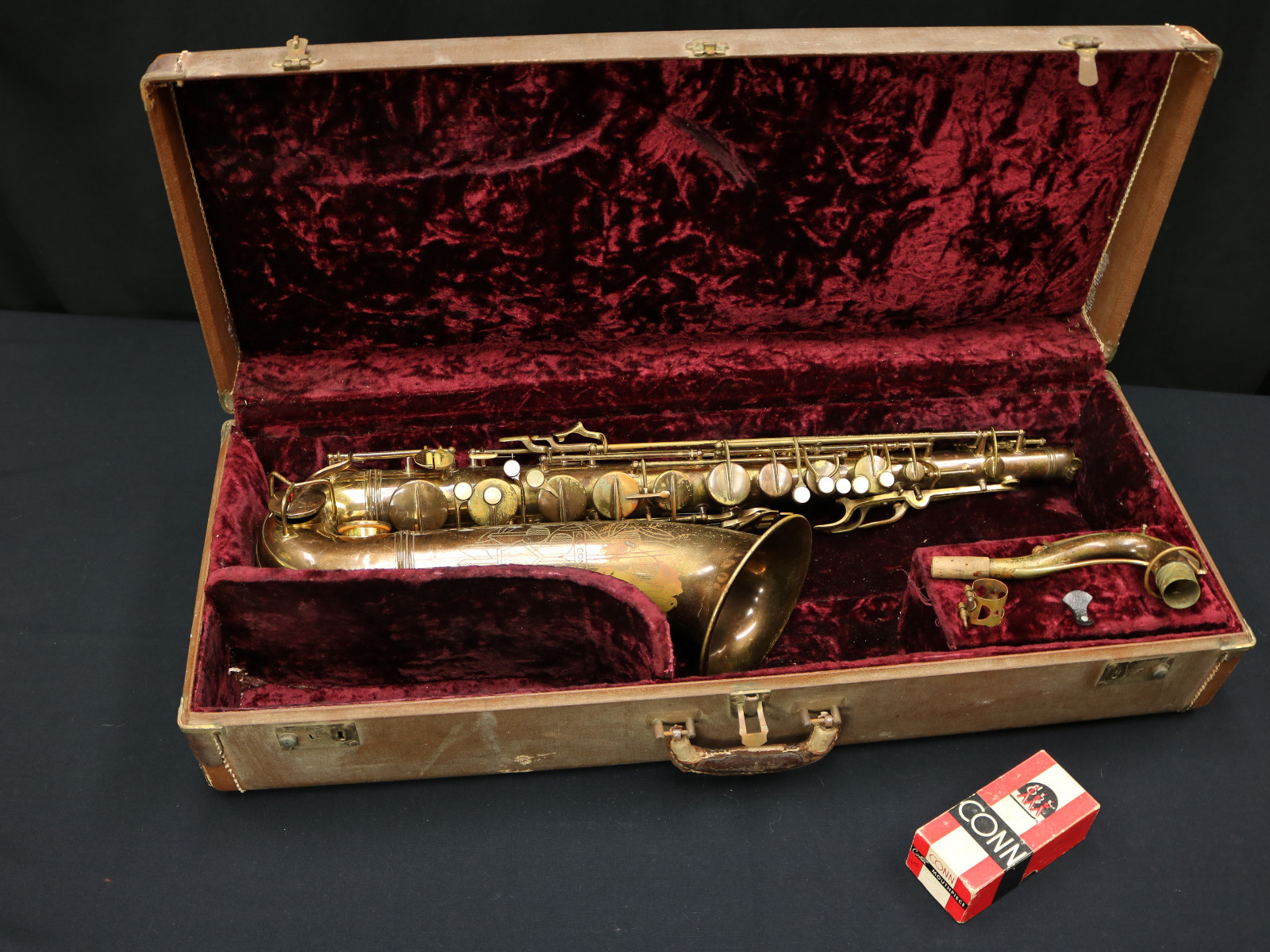 VINTAGE CONN 10M TENOR SAX,ORIGINAL LACQUER,NEEDS SOME WORK, ANGRY LADY ON BELL
