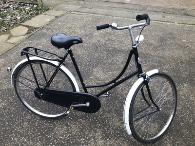 ladies dutch bike28”wheels22”frame For Tall Ladies 5/8 Or Taller Collection Only