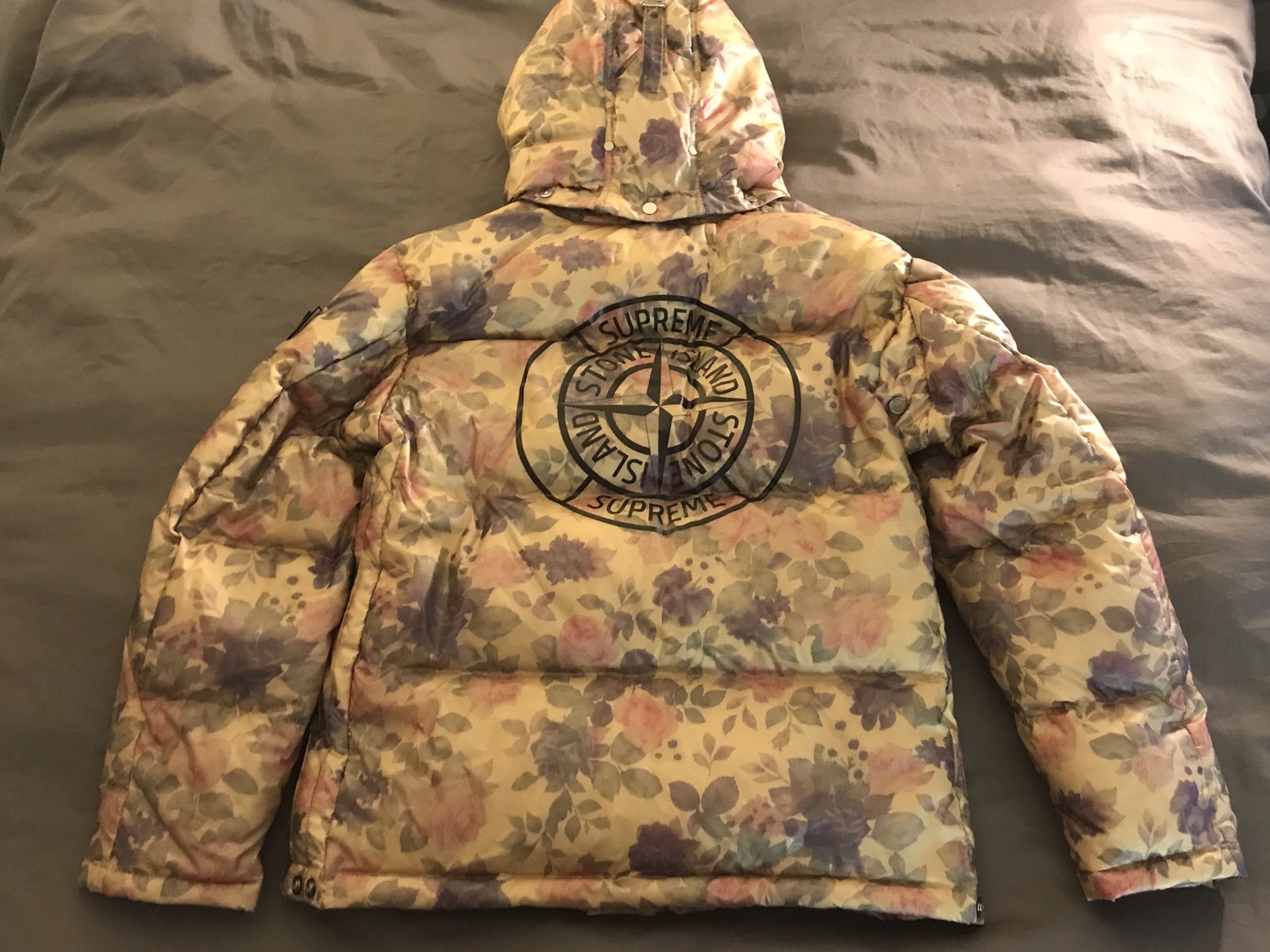 supreme stone island lamy cover stampato puffy jacket