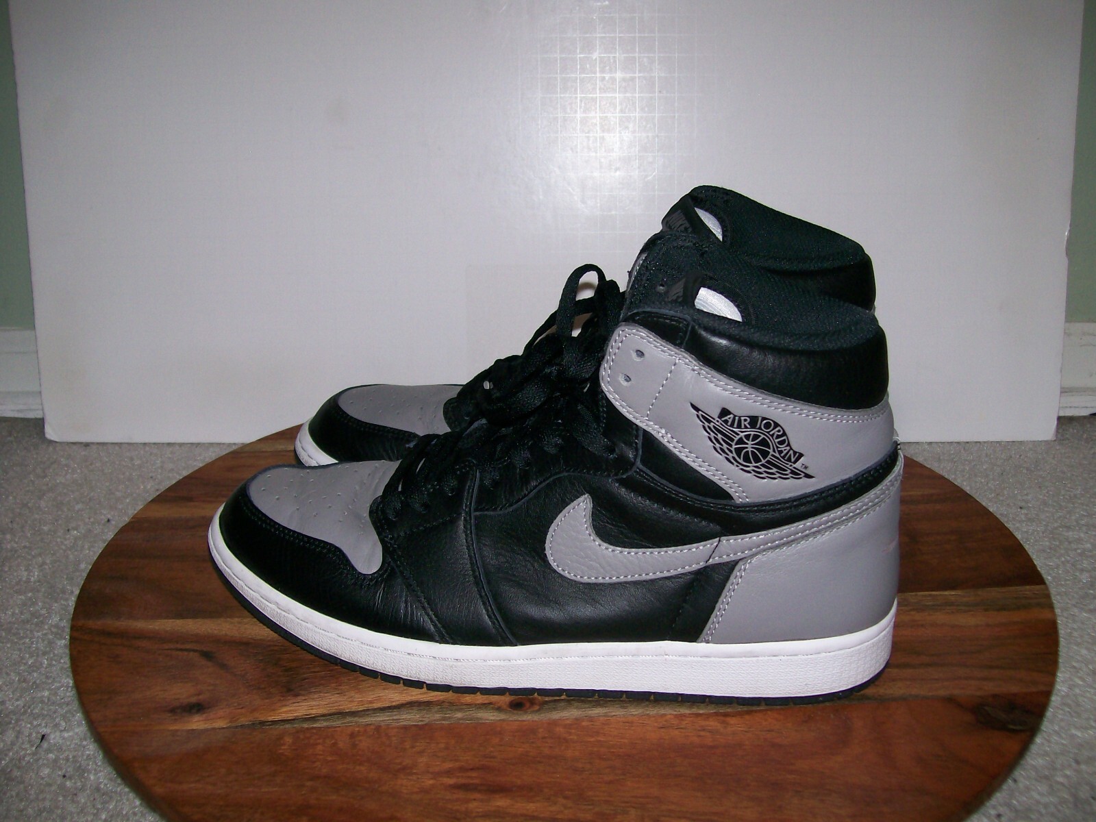 SZ 11 Nike Air Jordan 1 High OG Shadow 555088-013 XI IV UNC SZ 11 Nike Air Jordan 1 High OG Shadow 555088-013 XI IV UNC