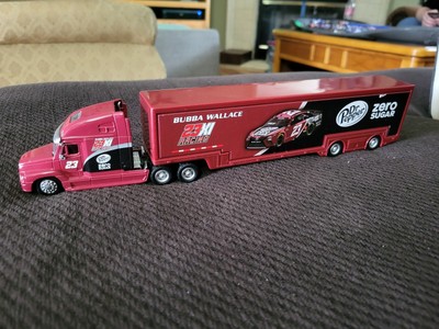 2021 Bubba Wallace Nascar Authentics Dr Pepper Hauler 1/64 Scale