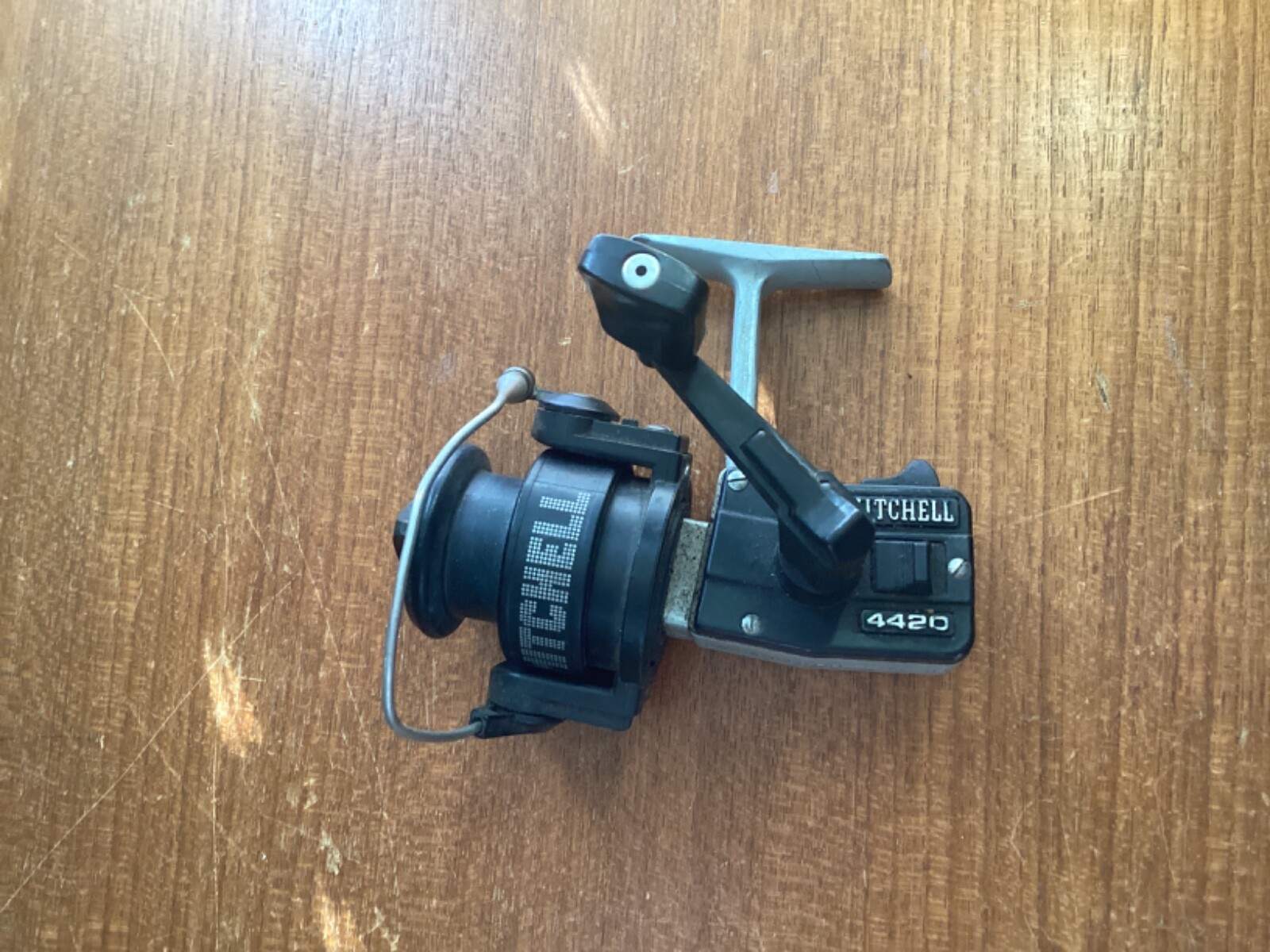 ミッチェル4420ビンテージリール Very Nice Vintage Mitchell 4420 Spinning Reel. (USA 30) | eBay