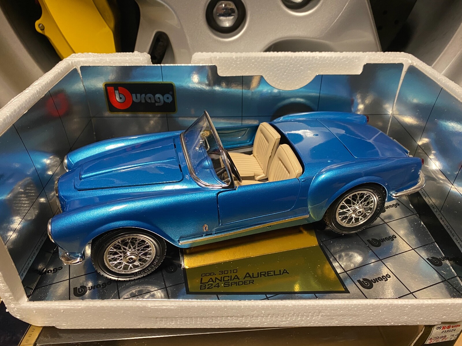ミニカー LANCIA AURELIA B 24 SPIDER 1955 Lancia Aurelia B24 SPIDER 1955 car_models1.18 - YouTube