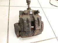 BMW E87 118d 07-11 LCI 2,0d 105KW Bremssattel Bremszange Hinten Links BMW E87 118d 07-11 LCI 21.11.2007... Vorschau 4