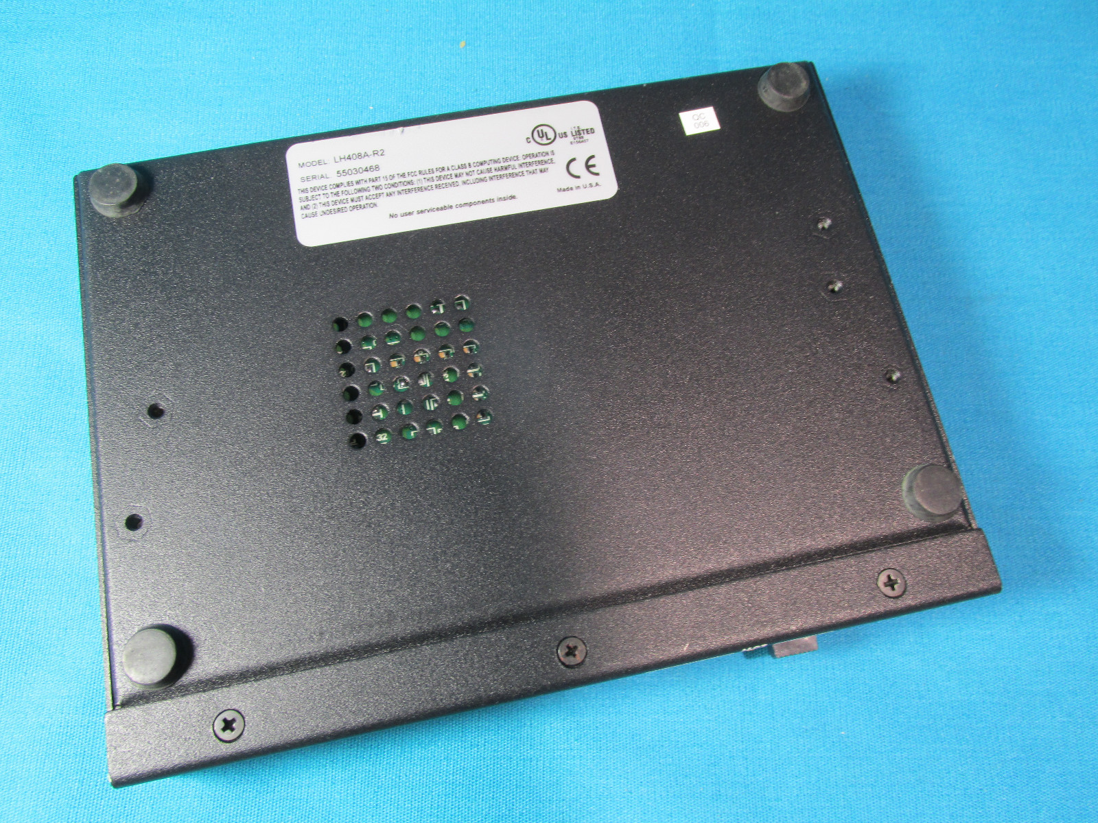 Black Box LH408A-R2 10/100 Dual Speed Personal Mini 8-Port Hub ***Untested***