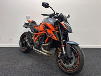 KTM 1290 SUPERDUKE R ** LOW MILEAGE - LOW OWNERS - 12 MONTHS MOT ** 