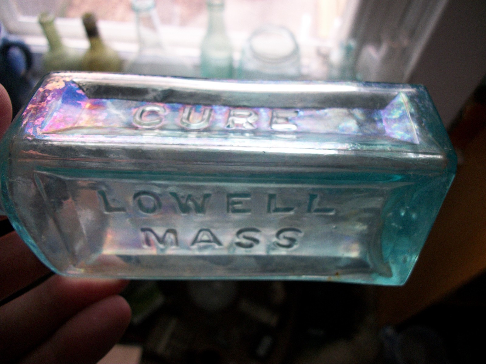 1880 AYER'S AGUE CURE LOWELL MASSACHUSETTS TOOLED LIP PATENT MED FREE SHIPPING