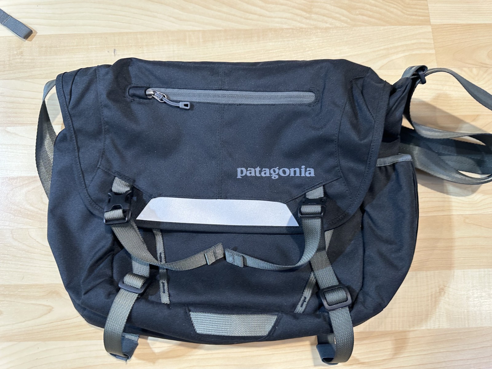 Patagonia Half Mass Mini Messenger Bag Black Adjustable