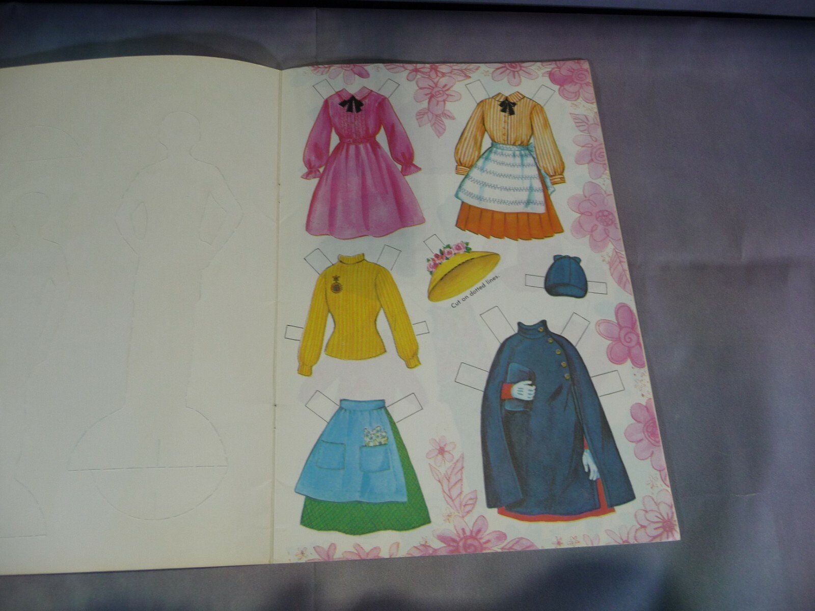 Paper Dolls 1971 Nanny and the Professor Artcraft #4283 Original Unused Uncut