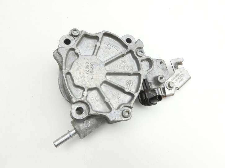 Jaguar XF X250 11-15 2,2D 120KW 224DT C2Z20549 Unterdruckpumpe Vakuumpumpe  - Bild 4