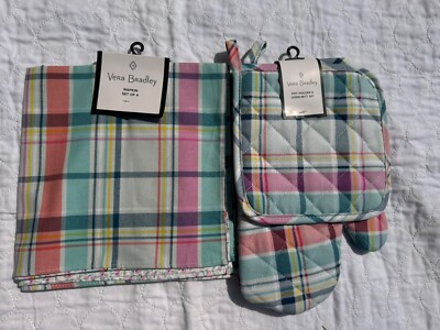 Vera Bradley Set O 4 Napkins & Pot Holder& Oven Mitt Set Pastel Plaid NWT