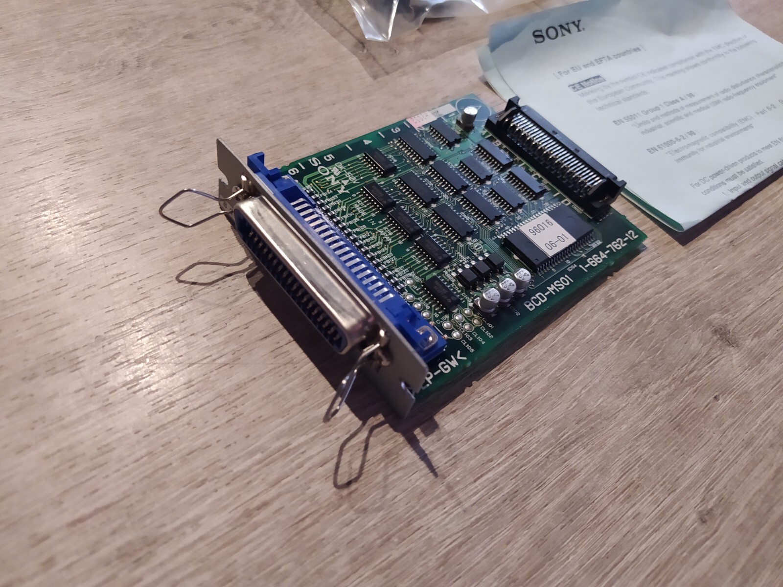 その他 CAT その他 SONY BKP-L551 Sony BKP-L551 Battery Adapter BKPL551