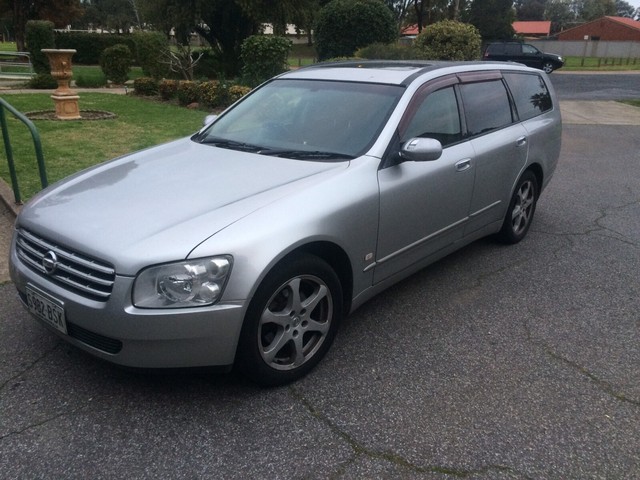 Stagea nissan 2003