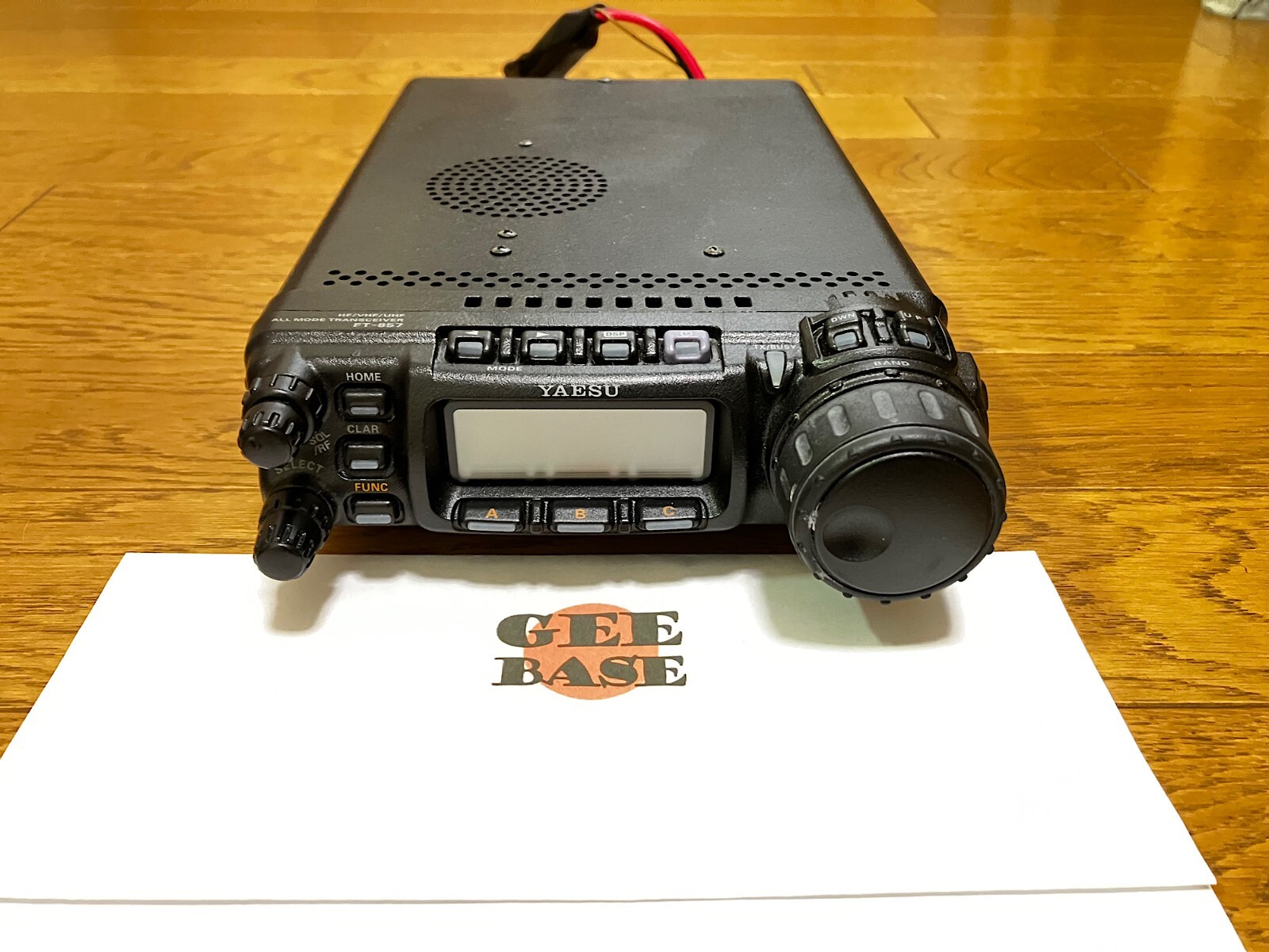 Yaesu FT-857 100W HF VHF UHF Mobile Transceiver Tested Yaesu FT-857 100W HF VHF UHF Mobile Transceiver Tested