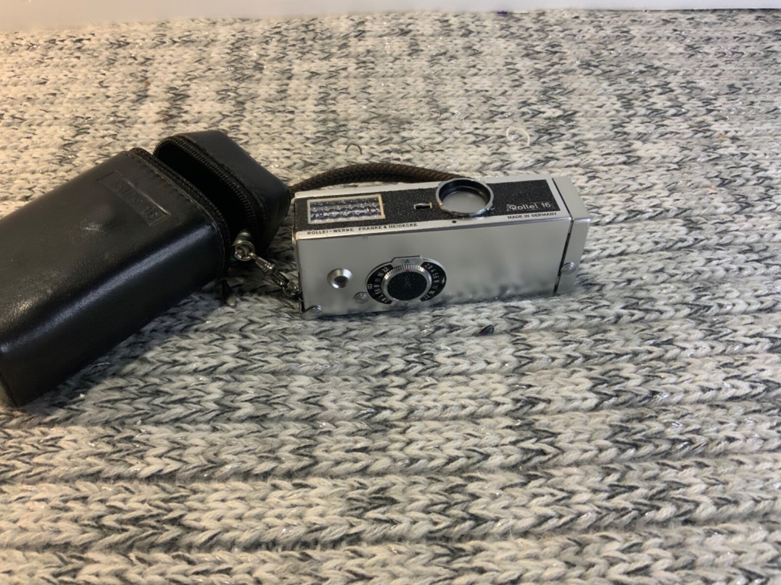 【希少本】ローライ　コレクターズ・ガイド Rollei cameras Rollei Rolleiflex Original Camera | Blue Moon Camera