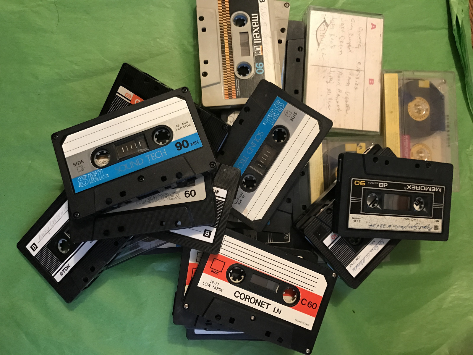Cassette Tapes Storage Box Head Cleaners discwasher shur-Hi track Record cleaner