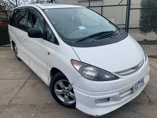 Toyota estima 3
