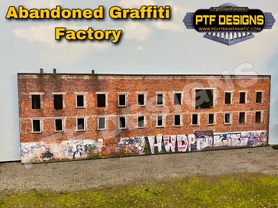 N Scale ABANDONED GRAFFITI FACTORY Building Flat/Front  Walthers