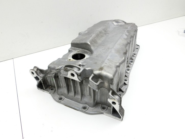 VW Golf 5 V 1K 03-08 MPI  1,6  BGU Ölwanne Motorwanne VW Golf 5 V 1K 03-08 15.04.2005 06A103601AR gebraucht Vorschau 6