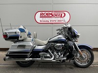 Harley-Davidson FLHTCUSE Electra Glide 1800, 2009