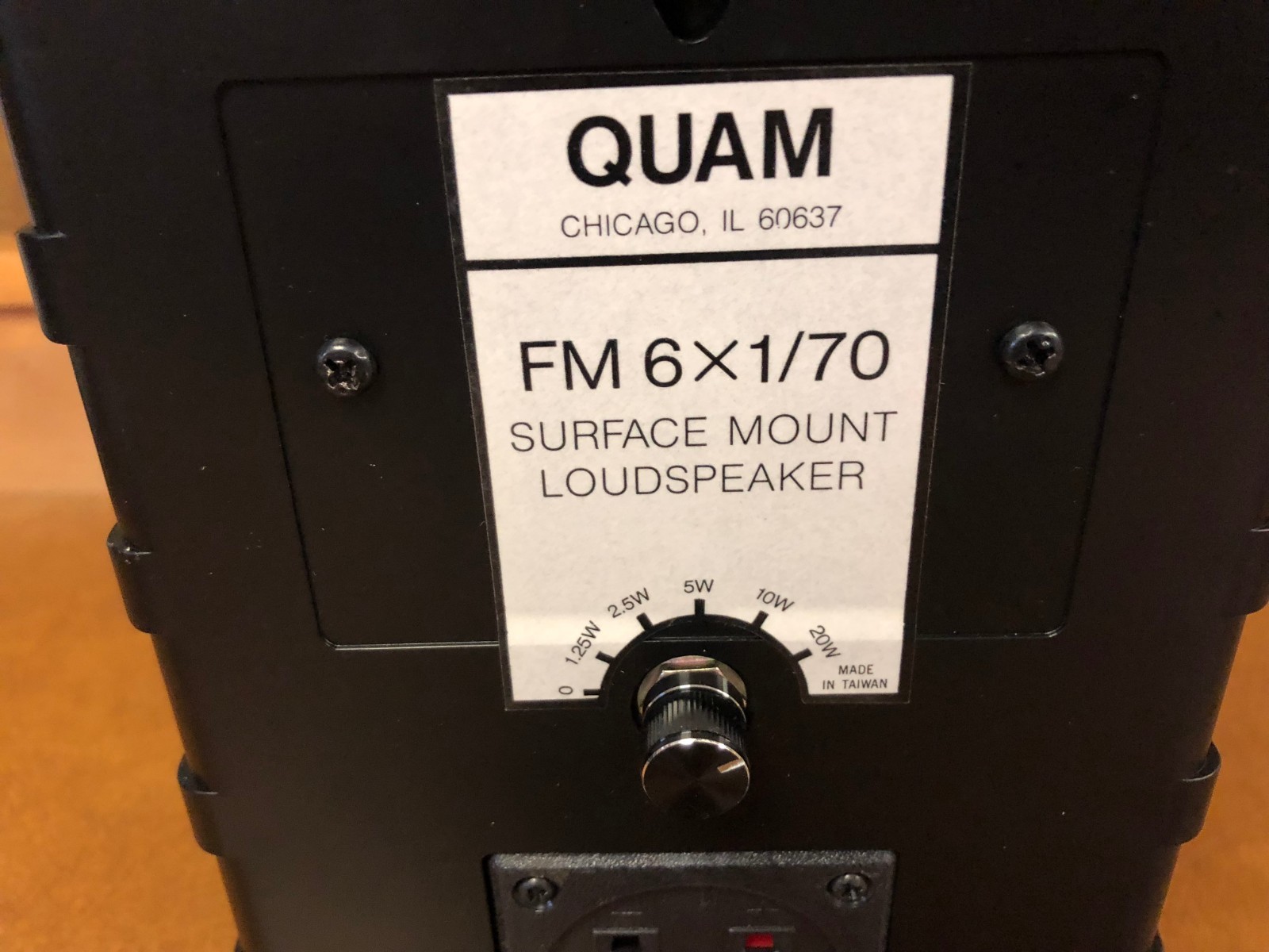 QUAM FM6X1/70 Black Speaker