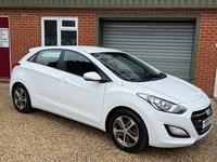 2015 Hyundai i30 1.4 SE Nav Euro 6 5dr HATCHBACK Petrol Manual