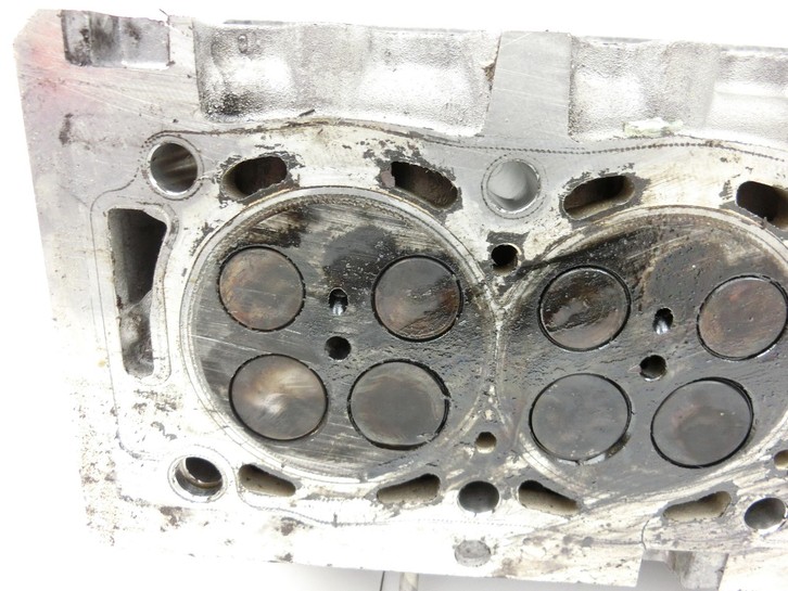 Ford Galaxy WA6 06-10 2,0 103KW QXWA Zylinderkopf Ford Galaxy WA6 06-10 26.09.2008 3M5Q-6C032-BA 9641752680 gebraucht Bild 10