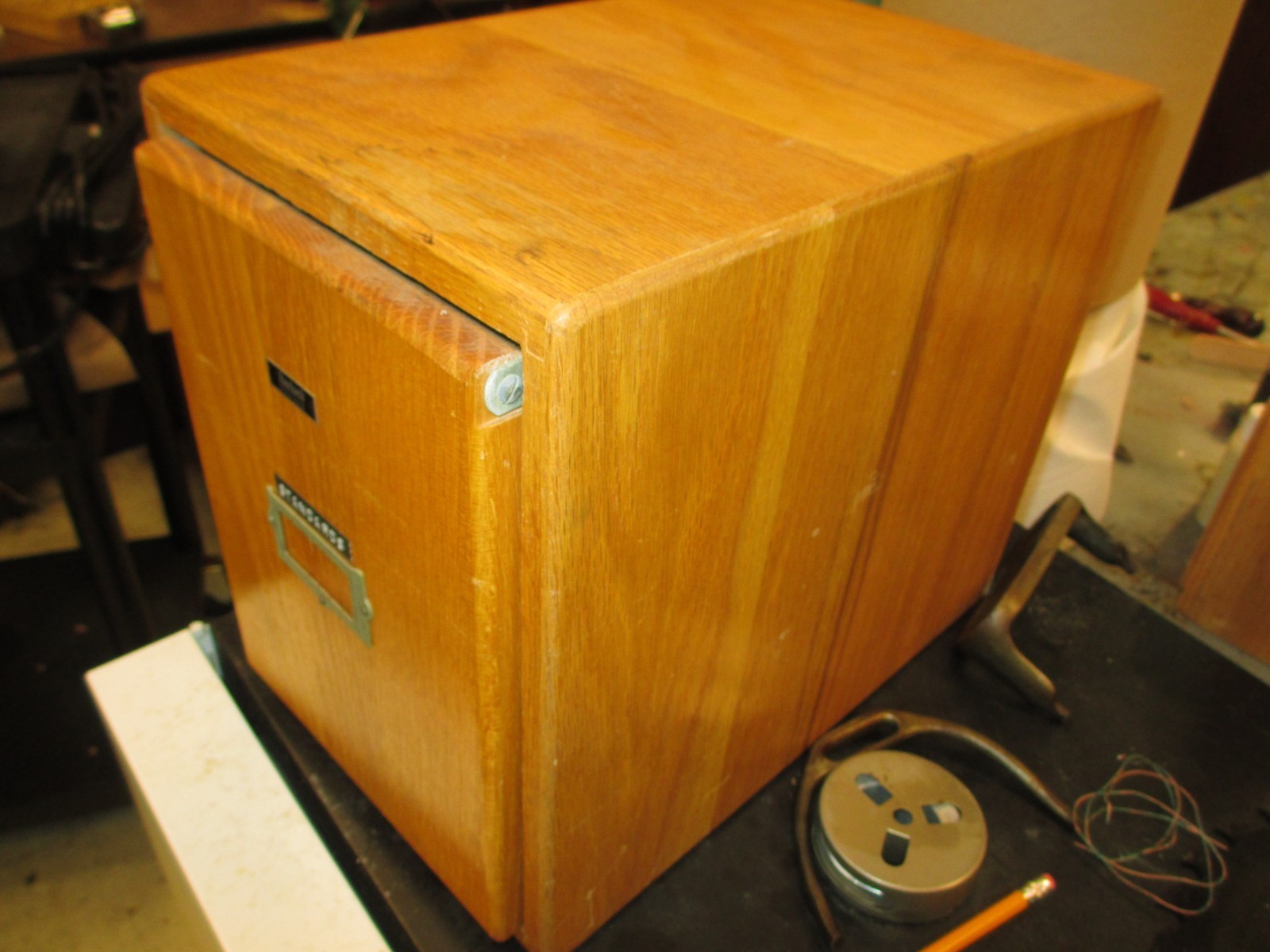 Vintage OAK MICROSCOPE SLIDE Box STORAGE CABINET w/ 17 trays