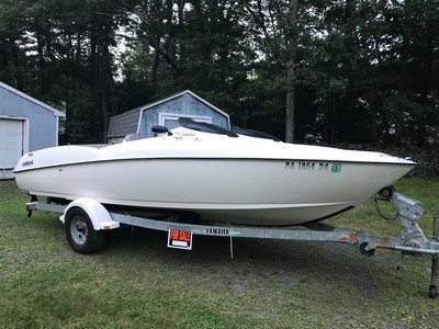 Yamaha LS2000 Jet Boat Twin Jet Ski Drives Seats 7