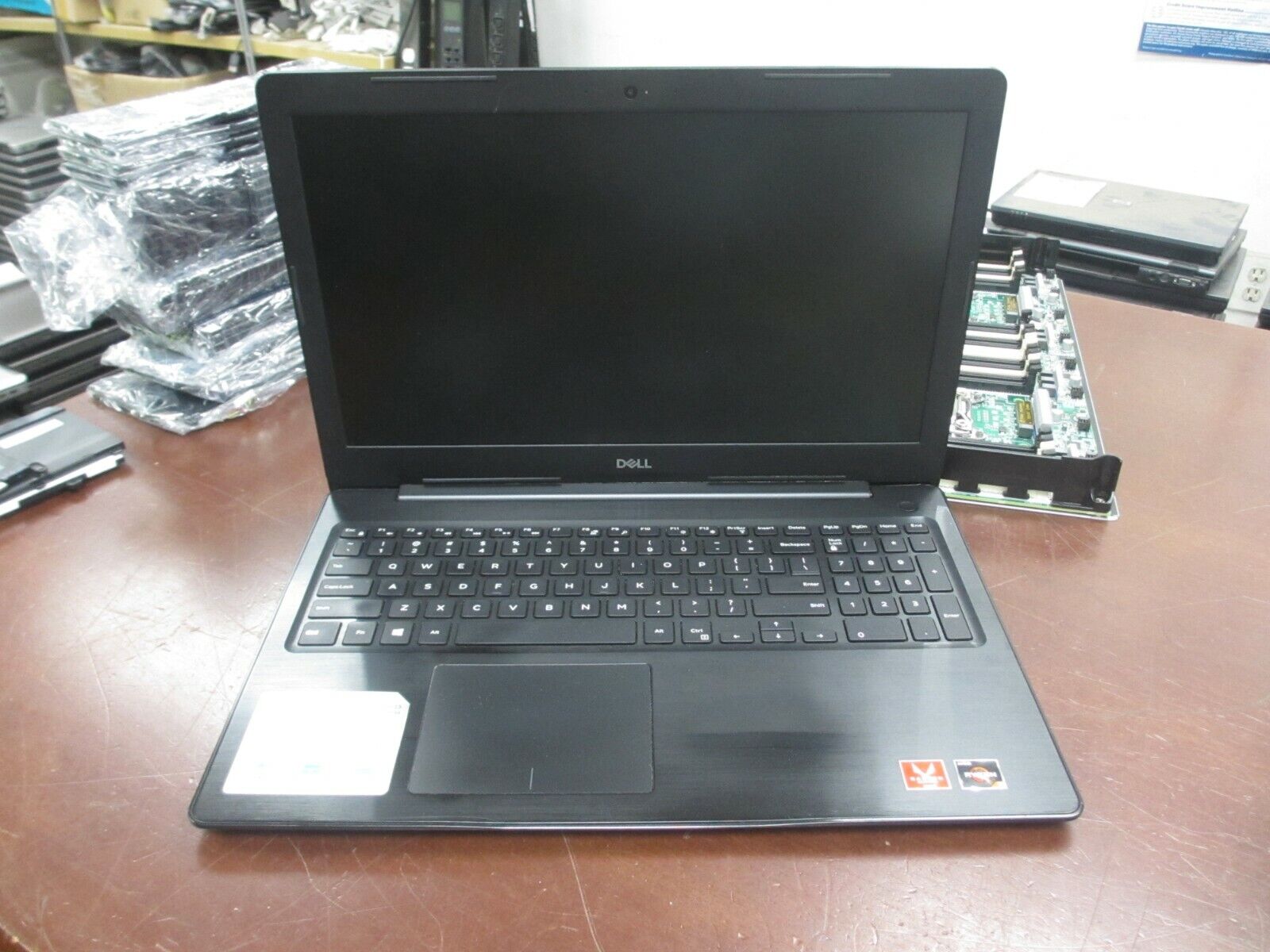 Dell Inspiron 15 5575 Ryzen 5 2500U AMD 2.00GHz 8GB 500GB Linux Laptop w/ AC Dell Inspiron 15 5575 Ryzen 5 2500U AMD 2.00GHz 8GB 500GB Linux Laptop w/ AC