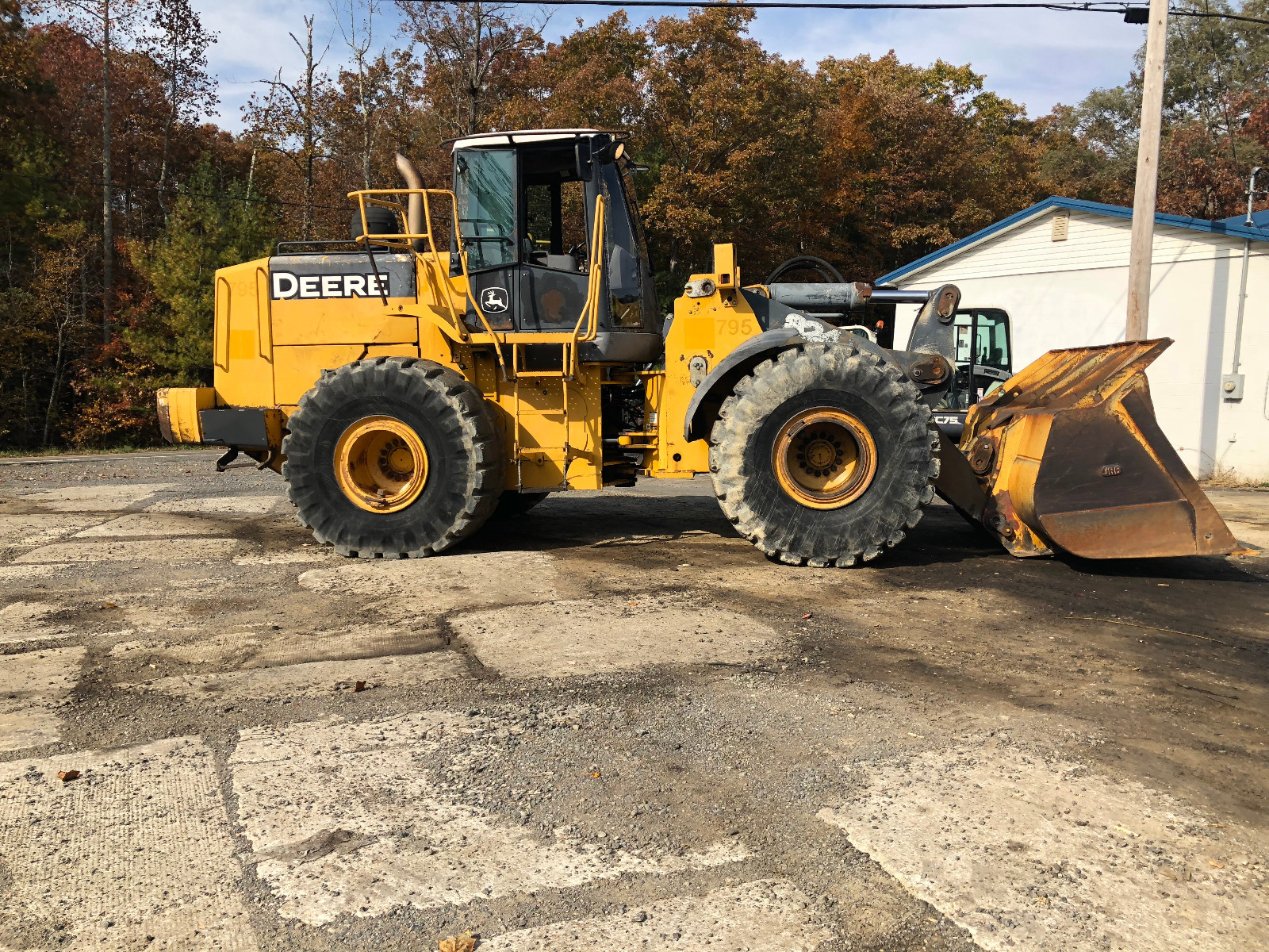 2005 John Deere 824J