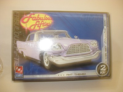 AMT1957 Chrysler 300c factory sealed 1/25 scale