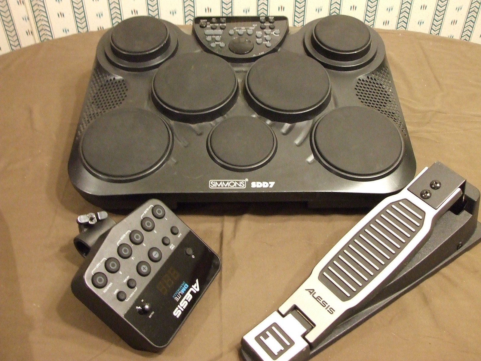 Alesis DM Lite Drum Module w/Kick Pedal and Simmons SDD7 Digital Drum System