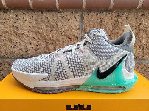 Nike LeBron Witness 7 Shoes Men's Size 13 Flat Pewter Mint