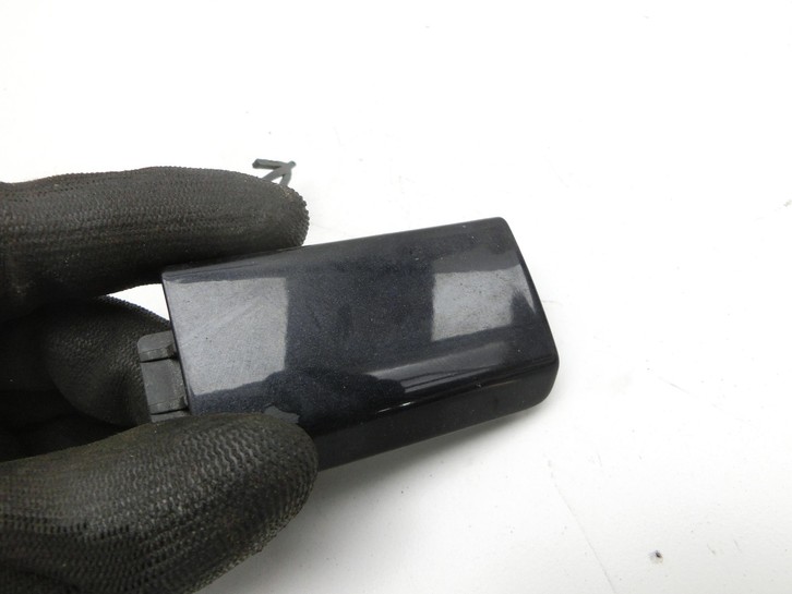 Audi Q7 4L 09-15 Blende Aussen Kappe für Abschleppöse Stoßstange Hinten Rechts Audi Q7 4L 09-15 22.10.2012... Vorschau 2