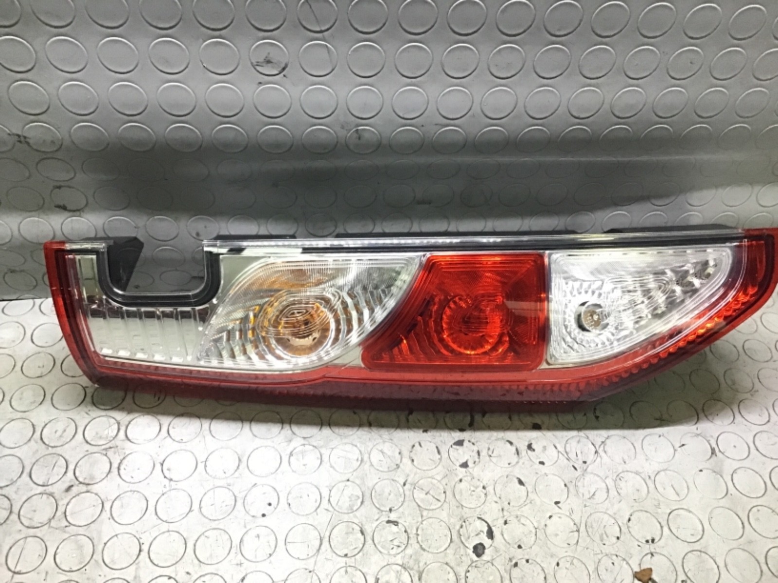 Fanale posteriore sinistro RENAULT KANGOO (2008-2011)