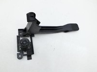 Renault Megane III 12-16 Hebel Entriegelung für Motorhaube Renault Megane III 12-16 01.01.2015 gebraucht Vorschau 4