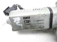 BMW 318Ci E46 00-03 Stellmotor Sitzverstellung Rechts Vorne BMW 318Ci E46 00-03 25.02.2002 8267408 67668267408... Vorschau 2