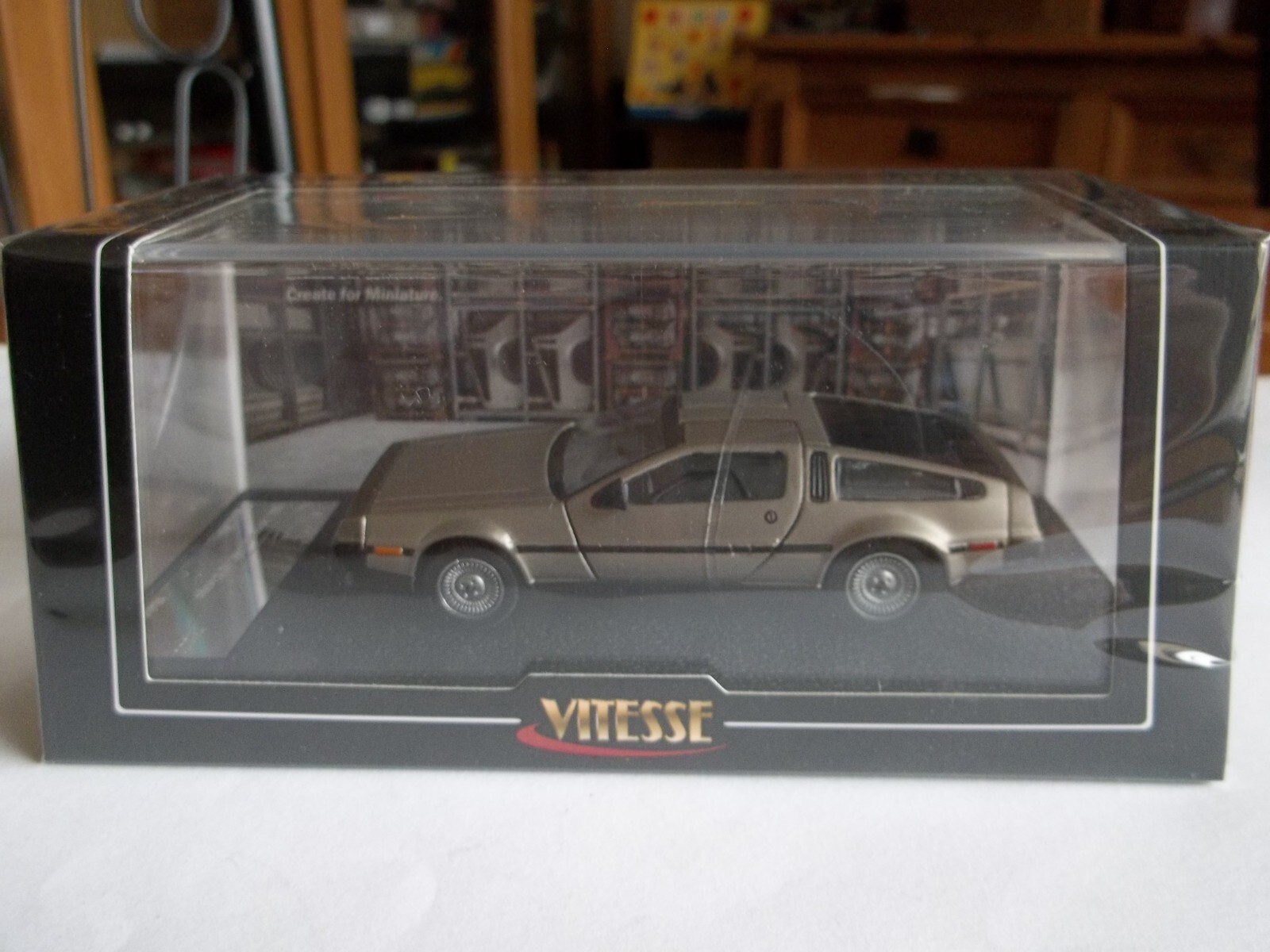 VITESSE 1/43 DeLorean DMC-12 Coupe ゴールド VITESSE 1/43 DeLorean DMC-12 Coupe ゴールド - メルカリ