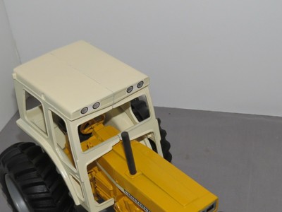 Vintage International IH Farmall 1466 INDUSTRIAL Tractor with Cab 1:16 CUSTOM