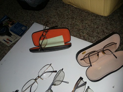 Lot 17 good used eyeglasses many brands bifocal reading flexon eye glasses 5 10