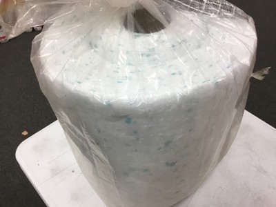 3M Petroleum Sorbent Roll Medium Capacity MCP 15 in x 150', 1 roll/case (Pack of