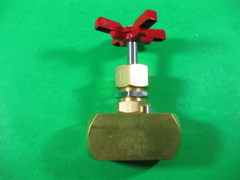Hoke Globe Valve 1/2" Bronze -- 2112F8B -- New