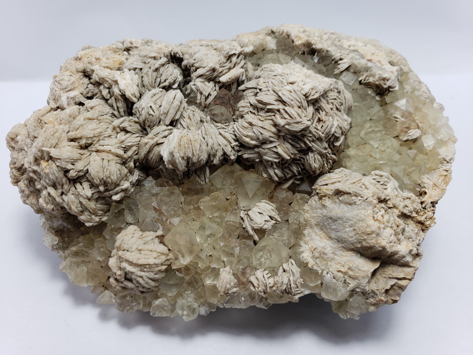 420g NEW Find Green Fluorite/Barite Crystal GEM Mineral Specimen Ontario,Canada