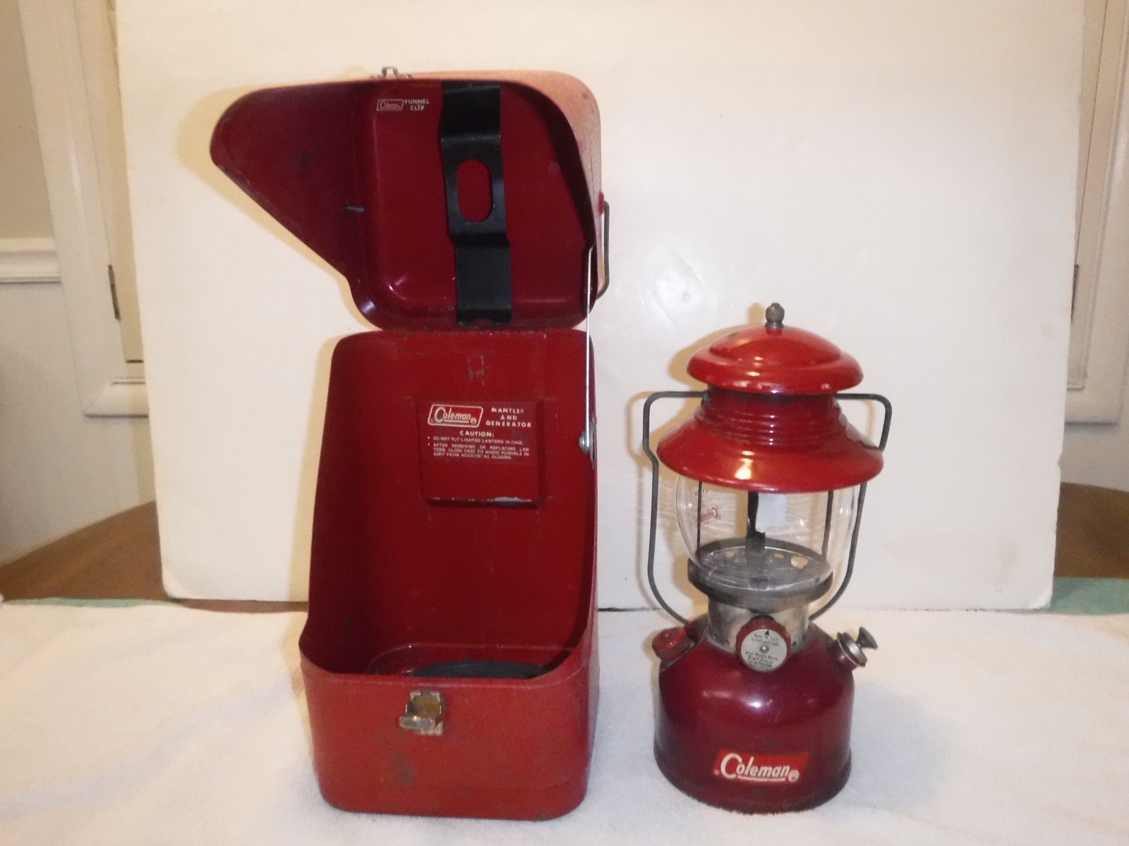 Vintage 1962 Coleman 200A Red Lantern w/ Red Guillotine Metal Case