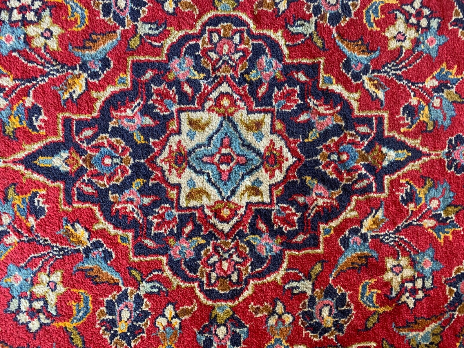 Handmade Oriental Fine Silk and Wool 3' 4