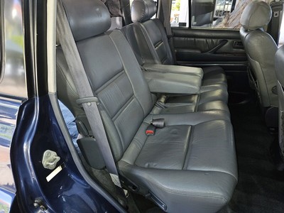 image 4 of interior