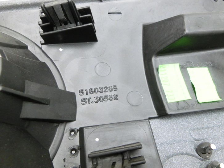 Fiat 500 07-15 Blende für Armaturenbrett Abdeckung Lack Coating Fiat 500 07-15 04.03.2008  51803289 ST.30562 gebraucht Vorschau 6